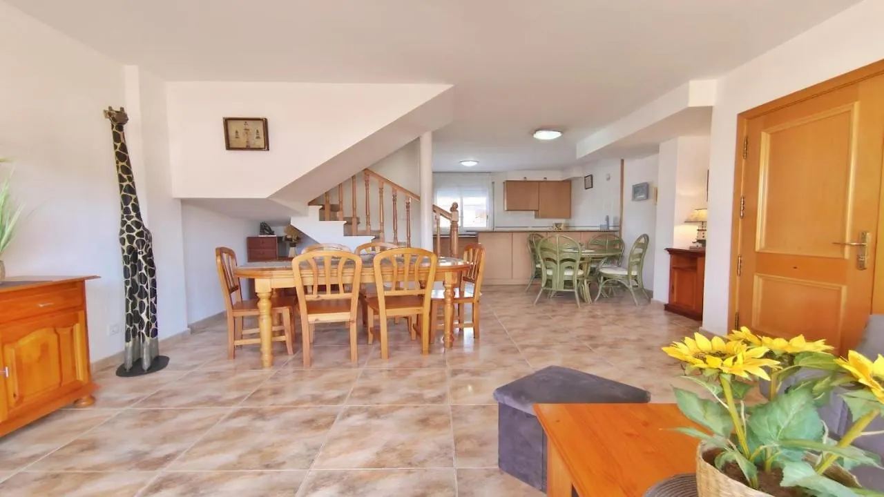 Apartment Vacay Villa Mateua, A Paso De Playa! L'Escala Spain