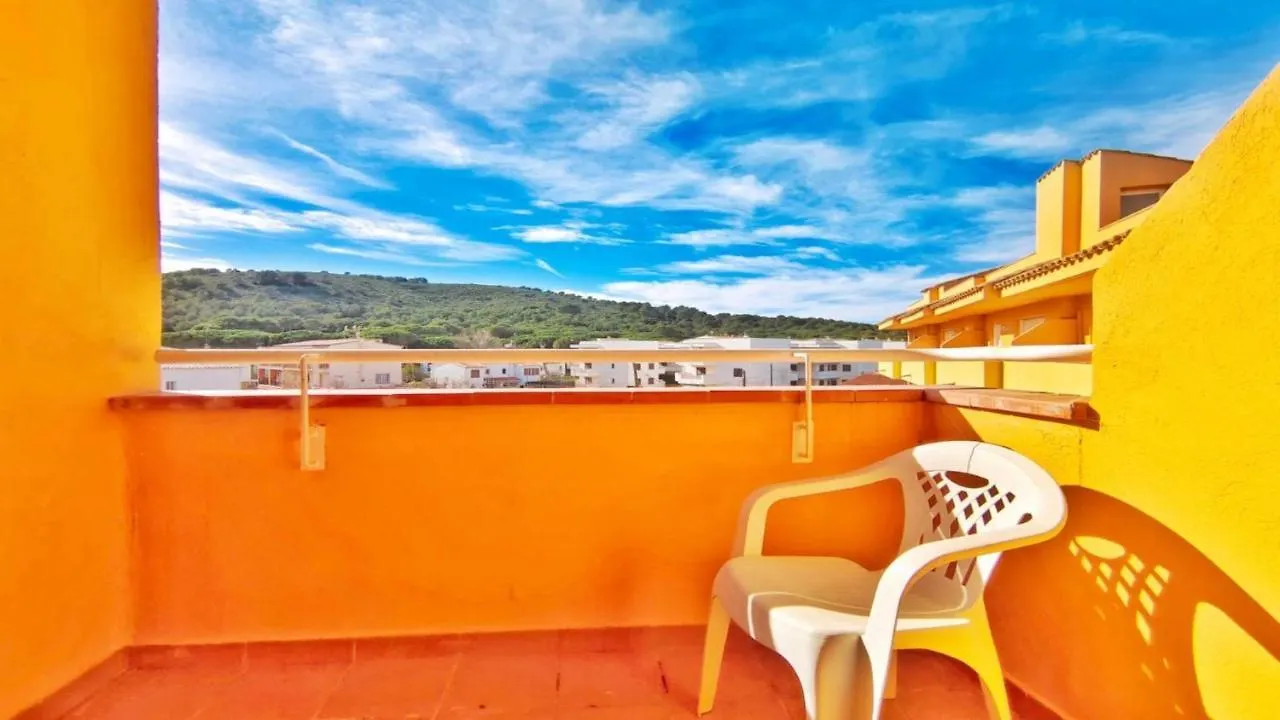Vacay Villa Mateua, A Paso De Playa! L'Escala Apartment