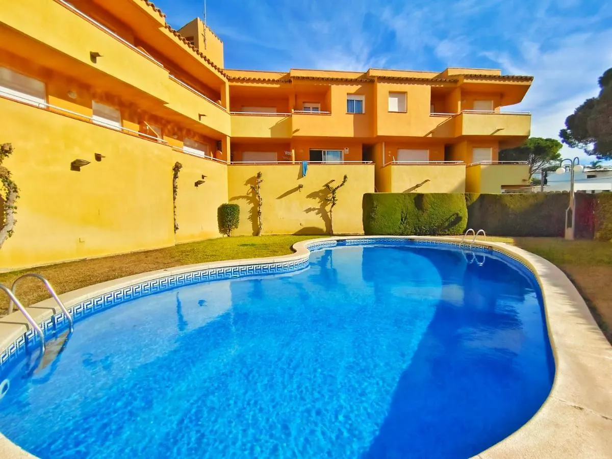 Vacay Villa Mateua, A Paso De Playa! L'Escala Apartment